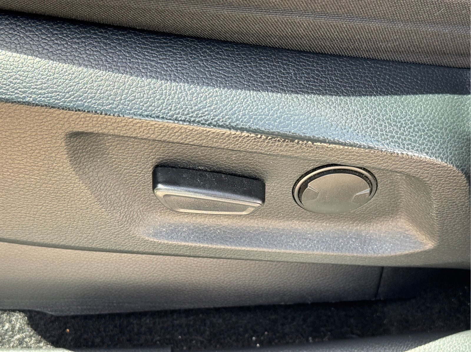 Used 2020 Gray Ford XLT image 34