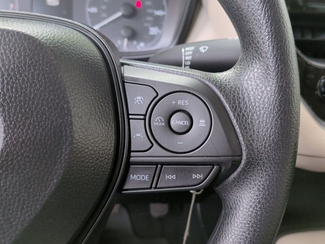 Certified Used 2025  Toyota LE image 17