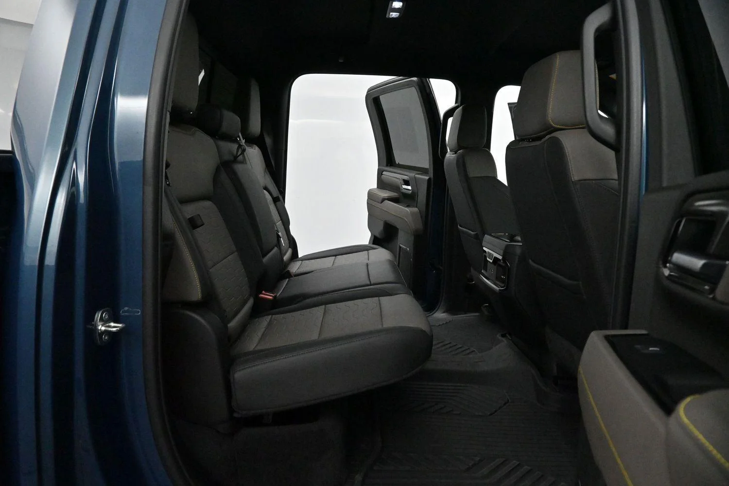 Used 2024 Lakeshore Blue Metallic Chevrolet ZR2 image 31
