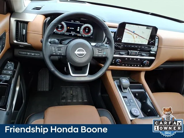 Used 2025 Black Nissan Platinum image 22