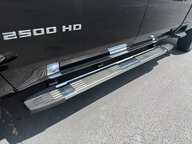 Used 2025 Black Chevrolet LT image 13