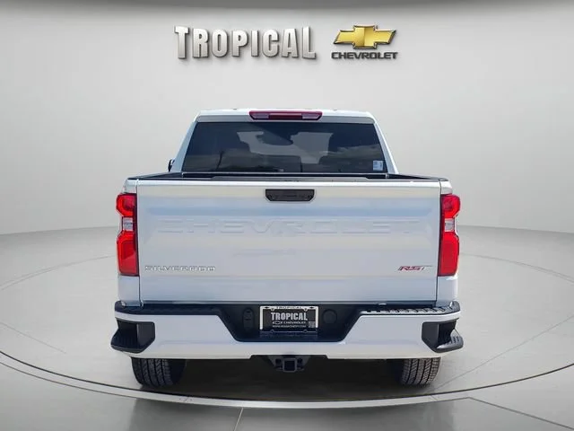 New 2026 Summit White Chevrolet RST image 4