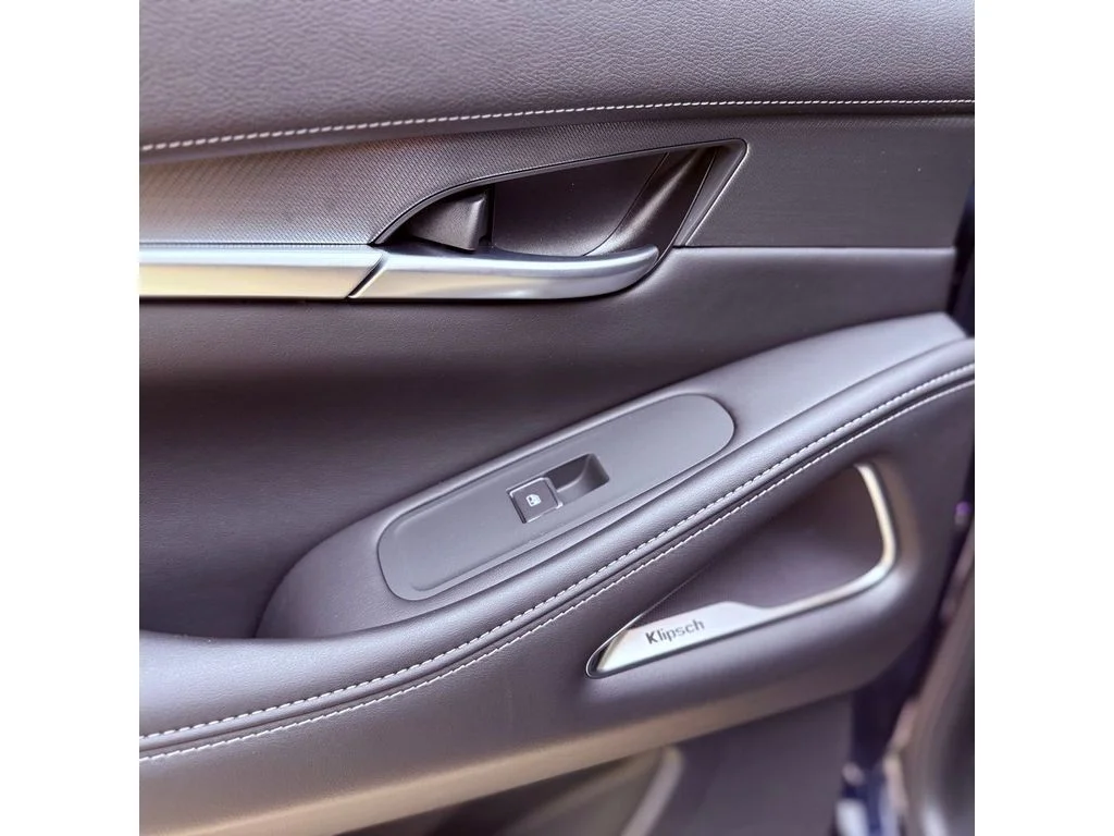 New 2026 Grand Blue INFINITI Luxe FWD image 22