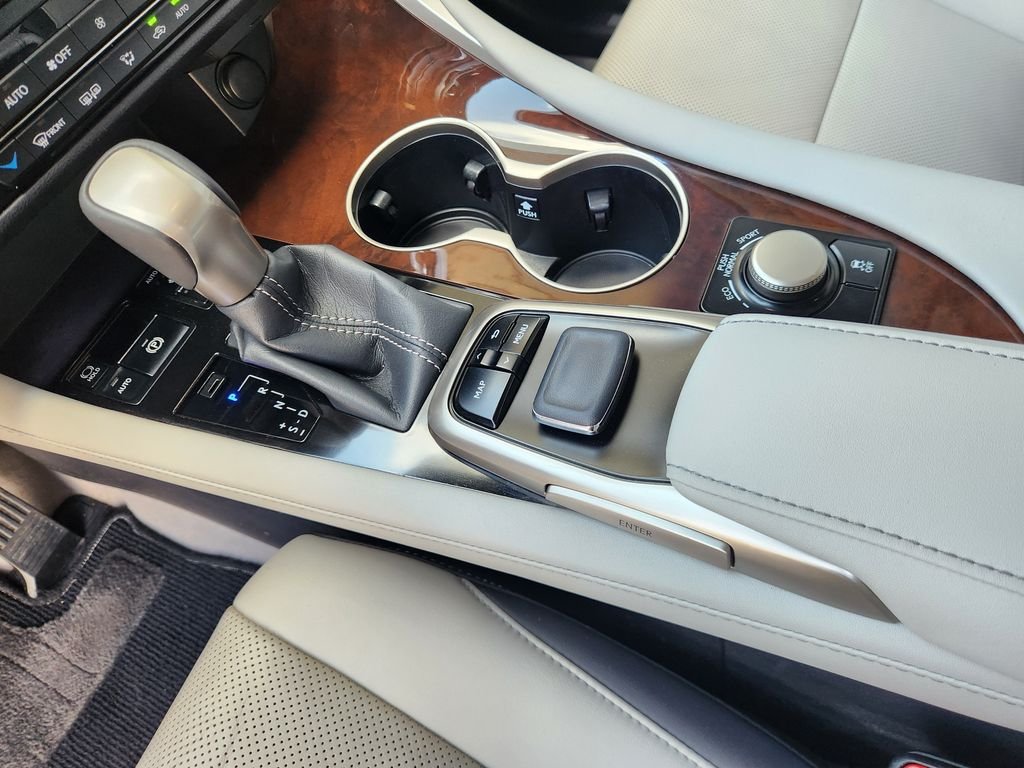 Used 2016 Silver Lexus 350 PREMIUM image 20