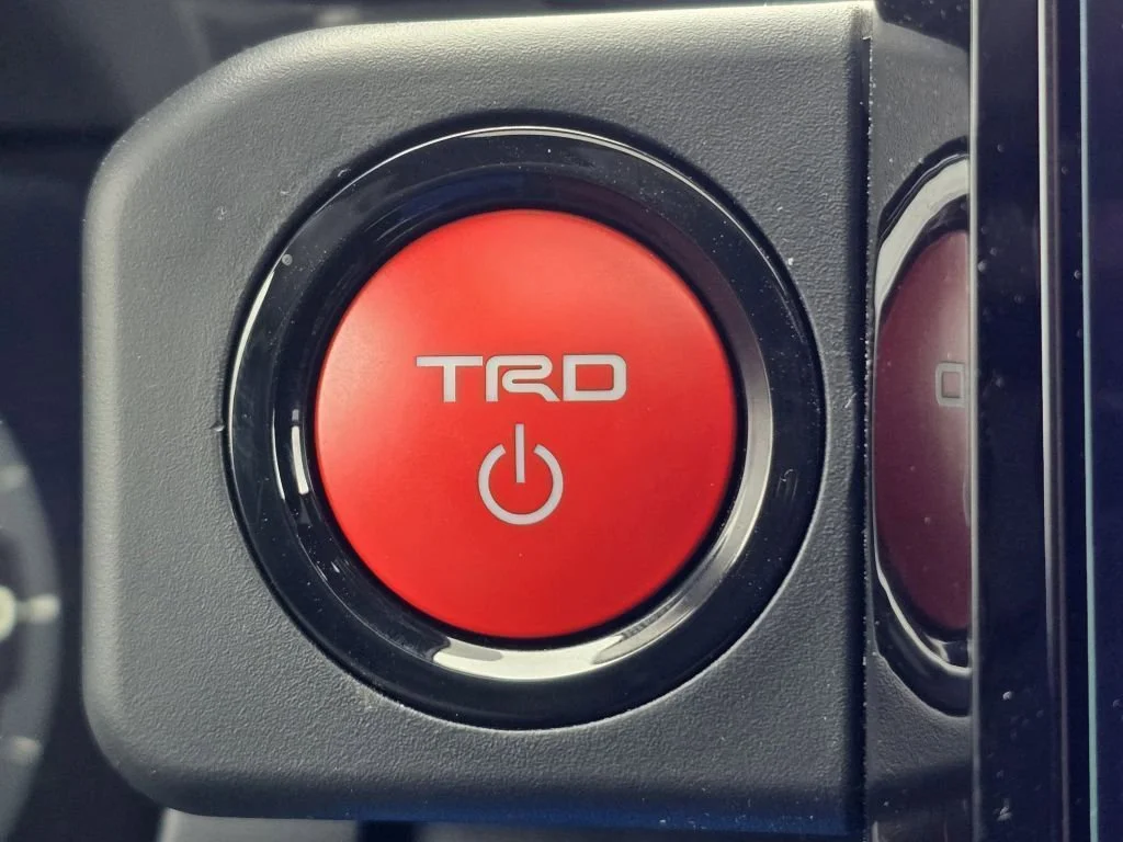 2025 Toyota Tacoma TRD Off Road - Photo 13