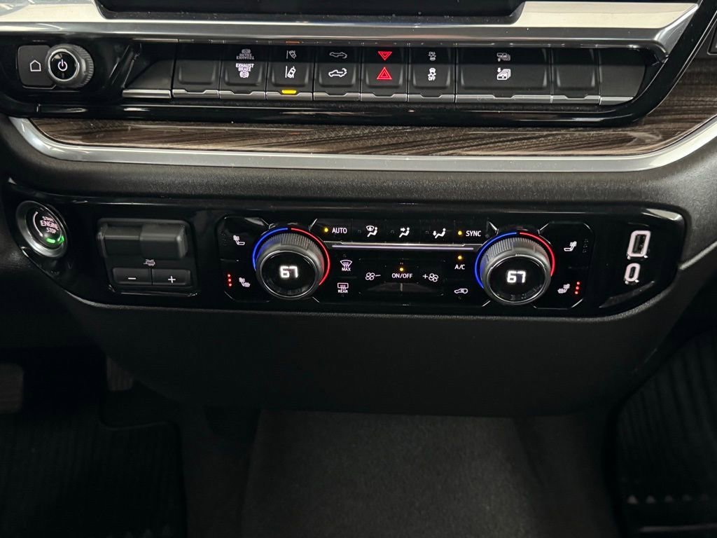 Used 2025 Sterling Gray Metallic Chevrolet LT image 31