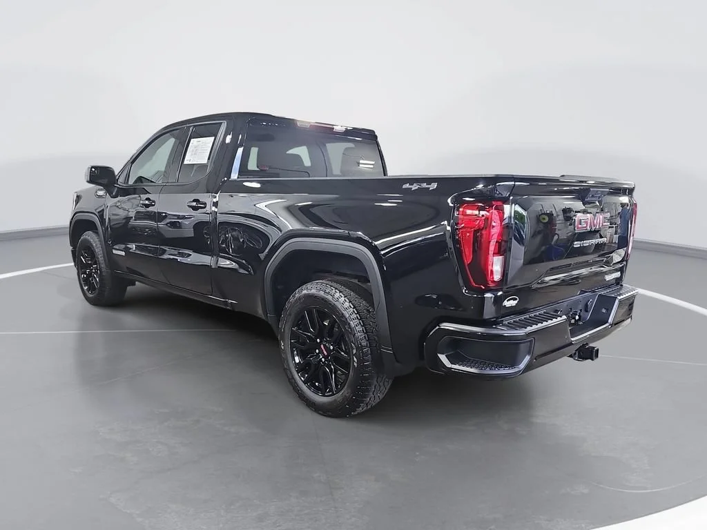 Certified Used 2025 Onyx Black GMC Elevation image 6