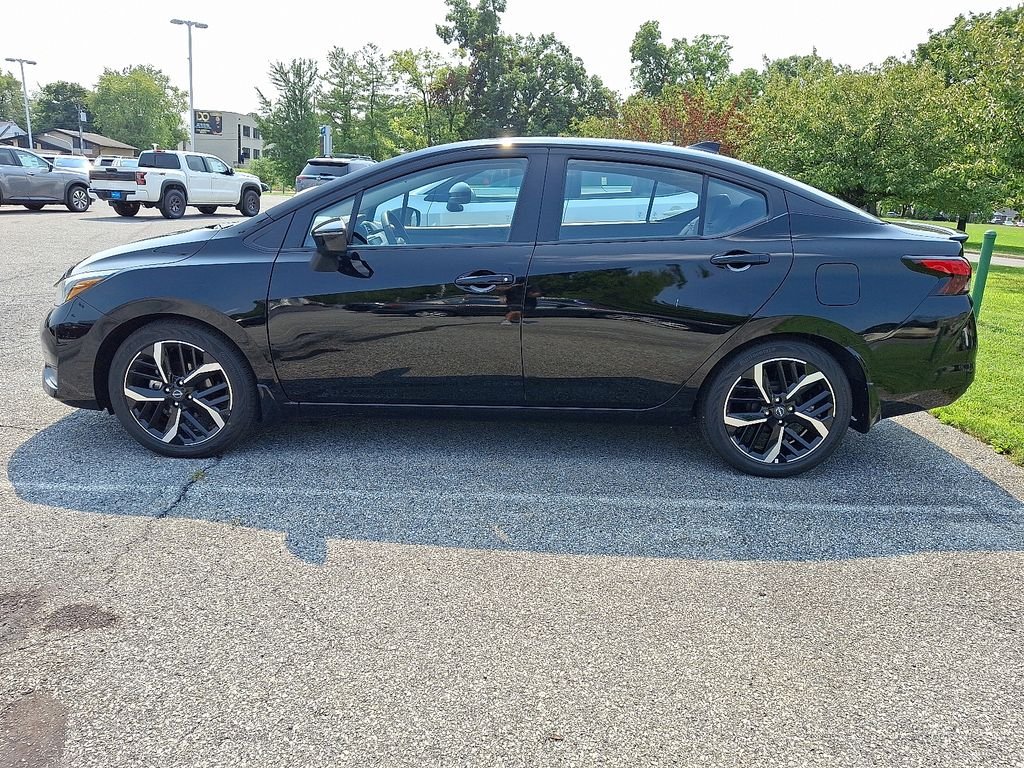 Used 2025 Black Nissan 1.6 SR image 4