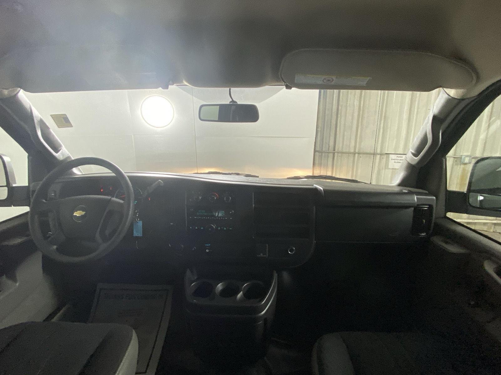 Used 2025 Summit White Chevrolet Work Van image 12