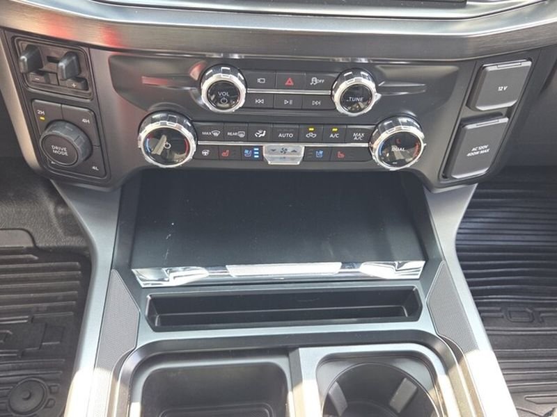 New 2026 Carbonized Gray Metallic Ford F-250® Lariat® image 21