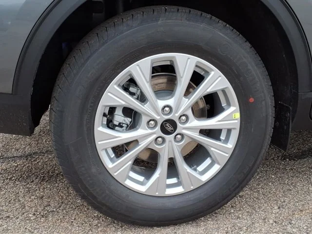 New 2026 Carbonized Gray Metallic Ford Active image 26