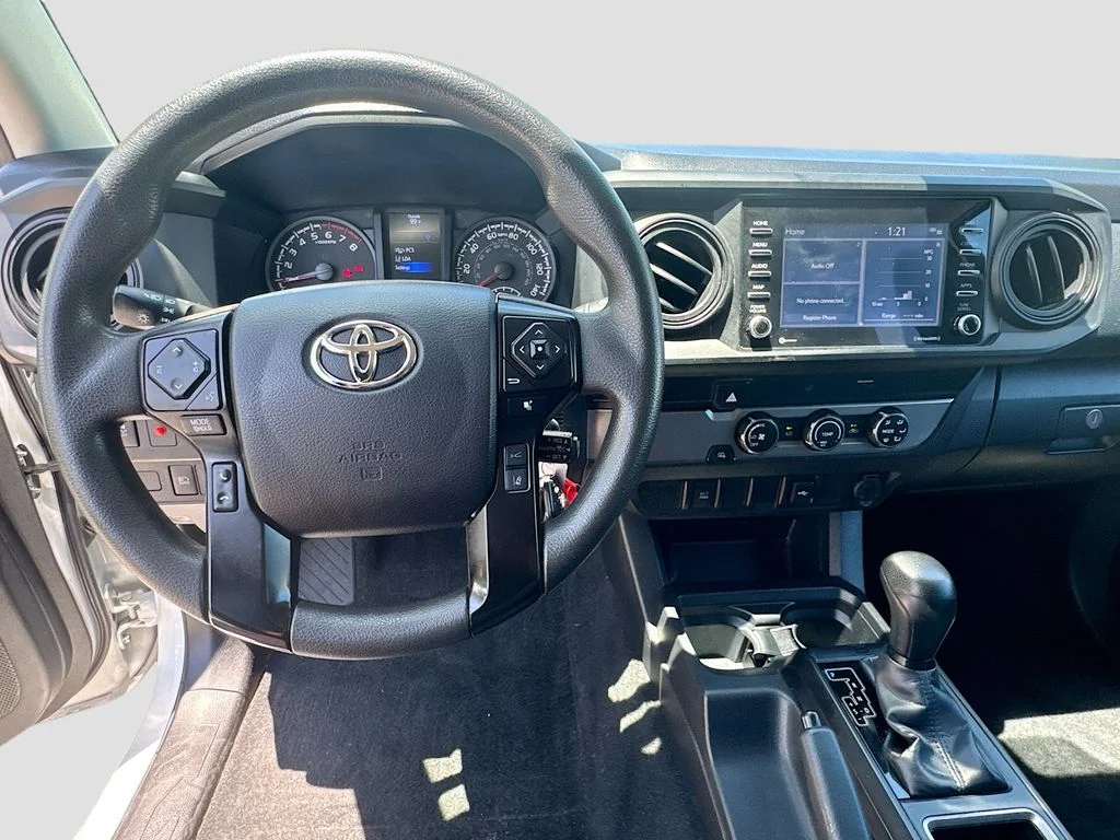 Used 2022 White Toyota SR image 12