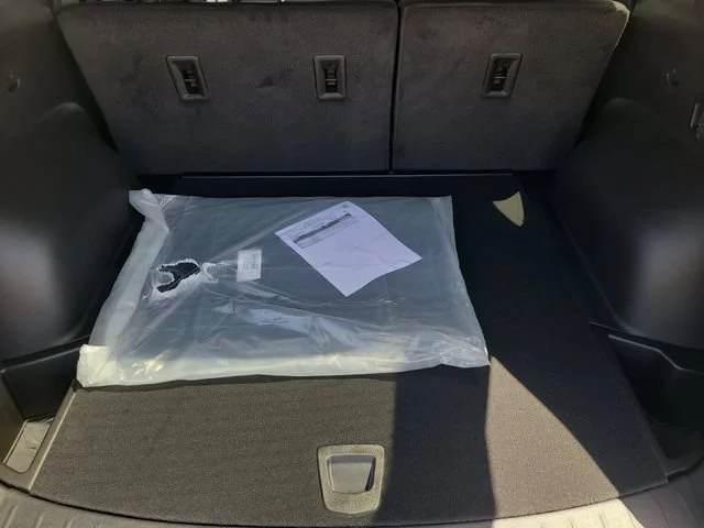 New 2026 Summit White Chevrolet 2LT image 9