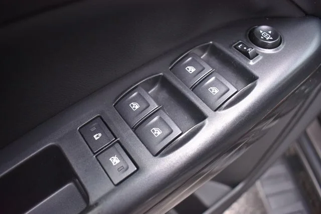 Used 2019 Gray GMC SLT image 24
