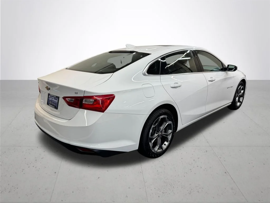 Used 2023 White Chevrolet LT image 7