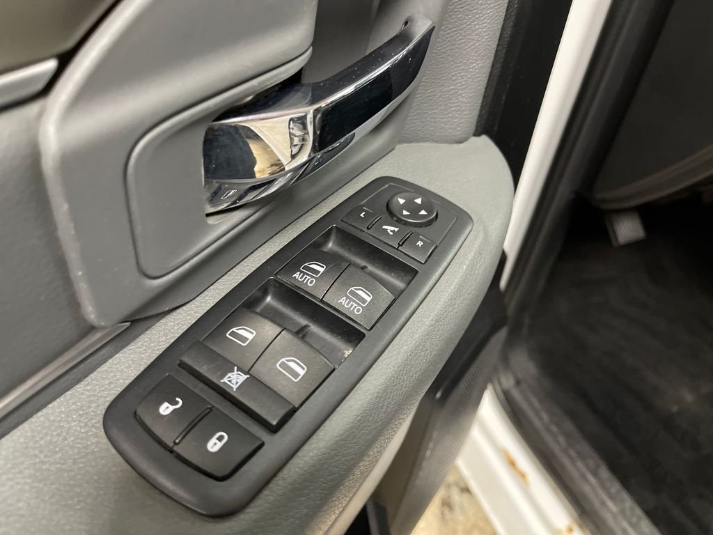 Used 2016 White Ram Big Horn image 17