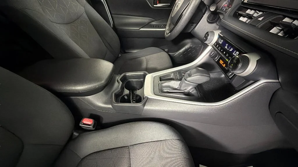 Used 2019 Blue Toyota XLE image 34
