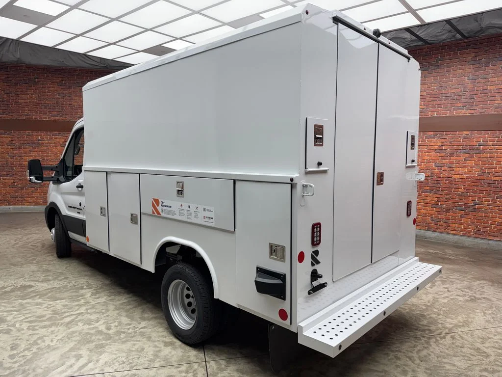 New 2026 Oxford White Ford Cutaway image 4