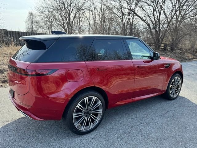 New 2026 Firenze Red Land Rover Dynamic SE image 5