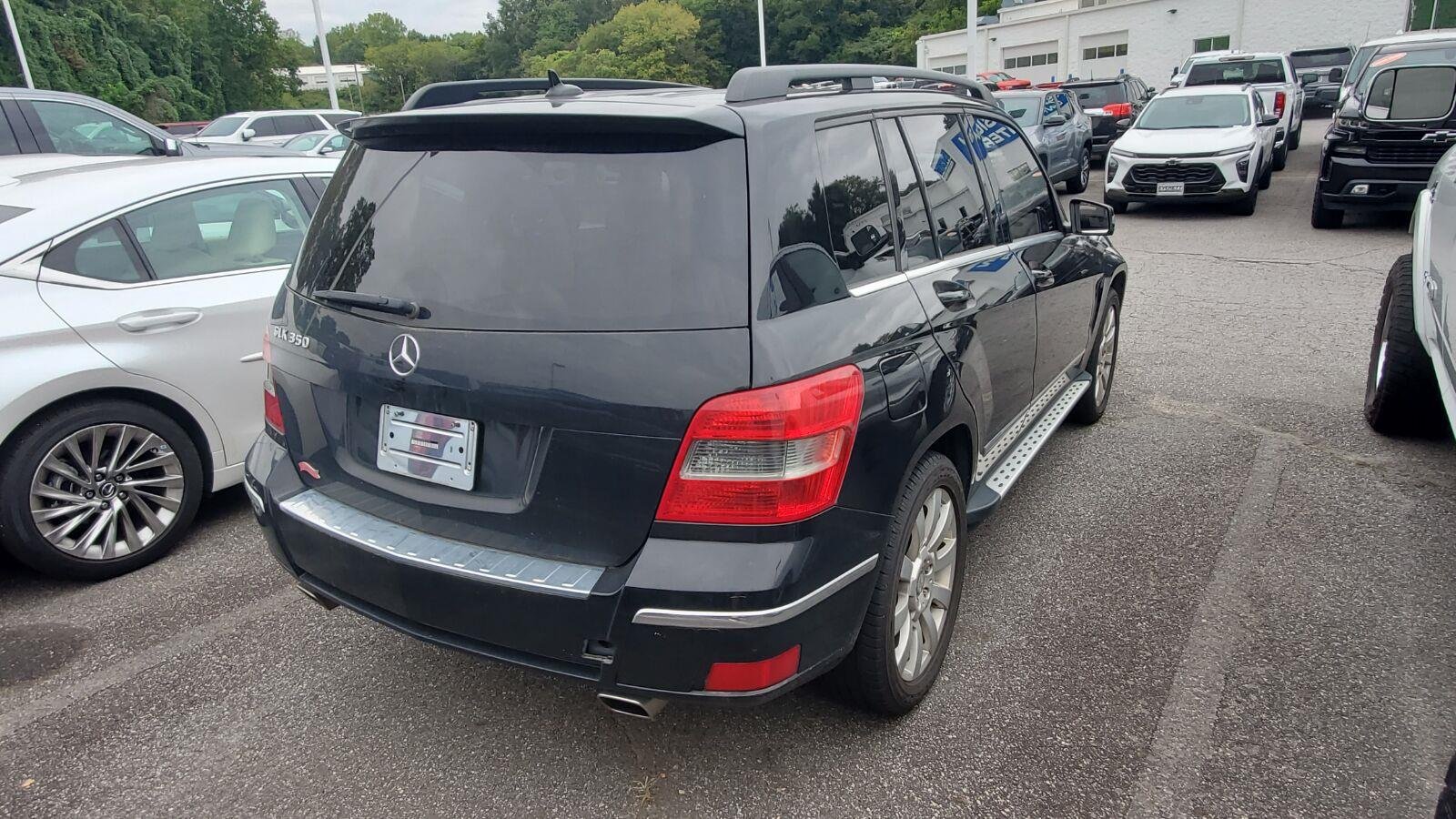 Used 2010 Black Mercedes-Benz GLK 350 image 9