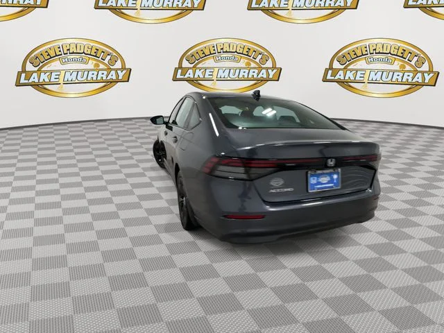 Certified Used 2025 Meteorite Gray Metallic Honda SE image 9