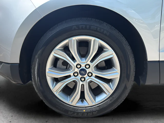 Used 2022 Silver Ford Titanium image 22
