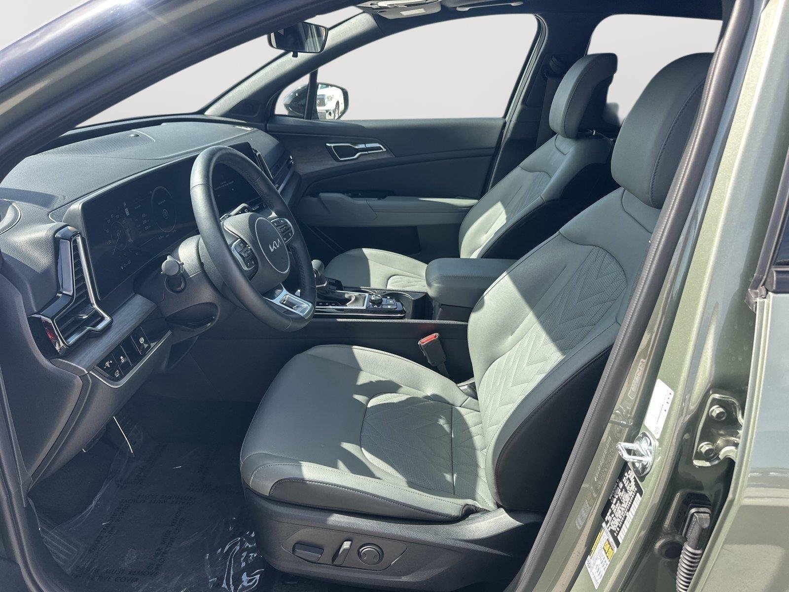 Certified Used 2025 Jungle Green/Ebony Black Roof Kia X-Pro image 7