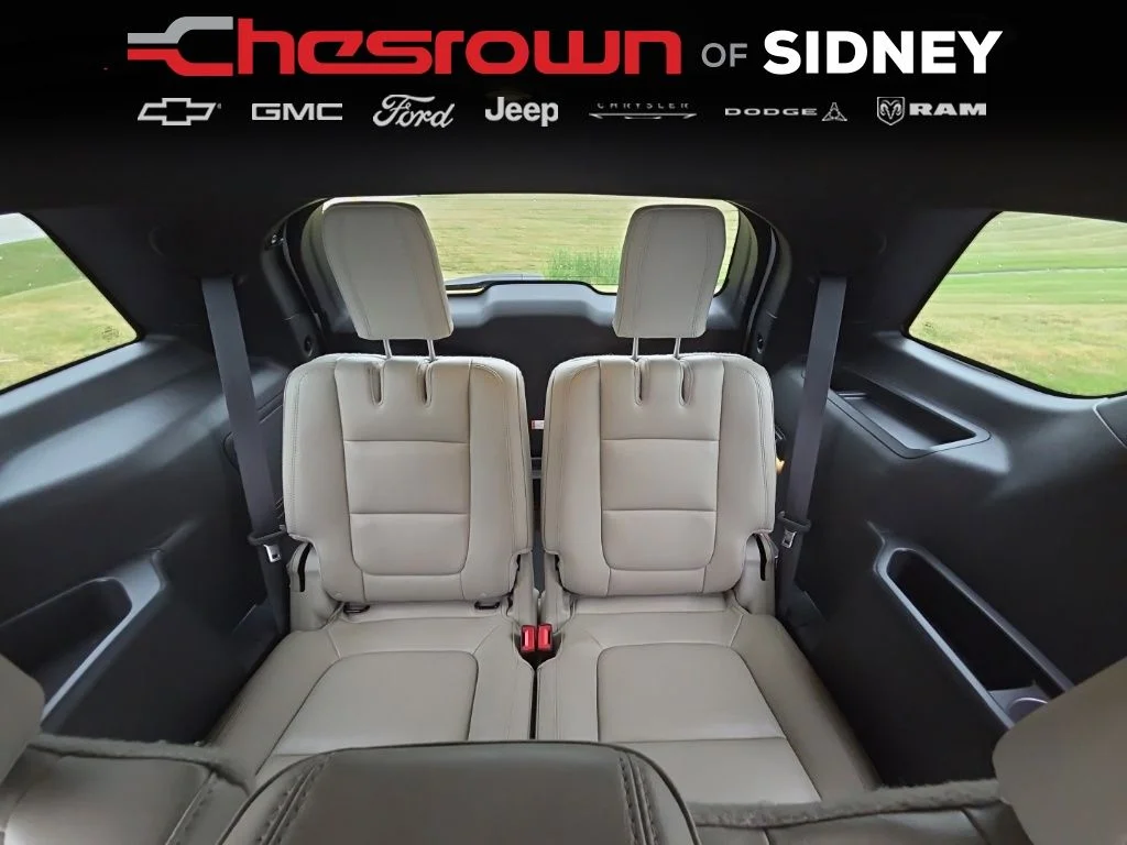 Used 2014 White Ford Limited image 23