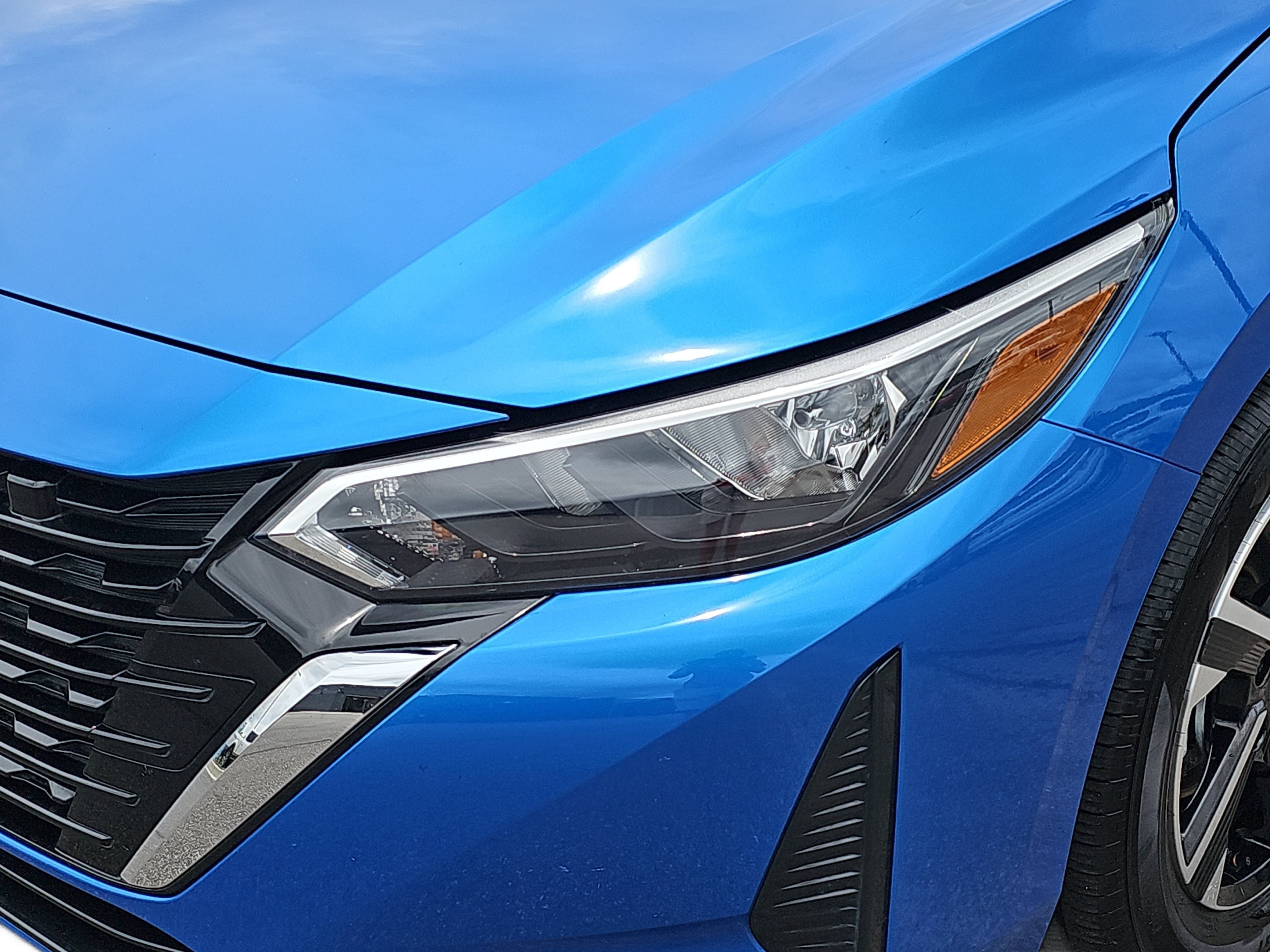 Used 2025 Electric Blue Metallic Nissan SV image 26
