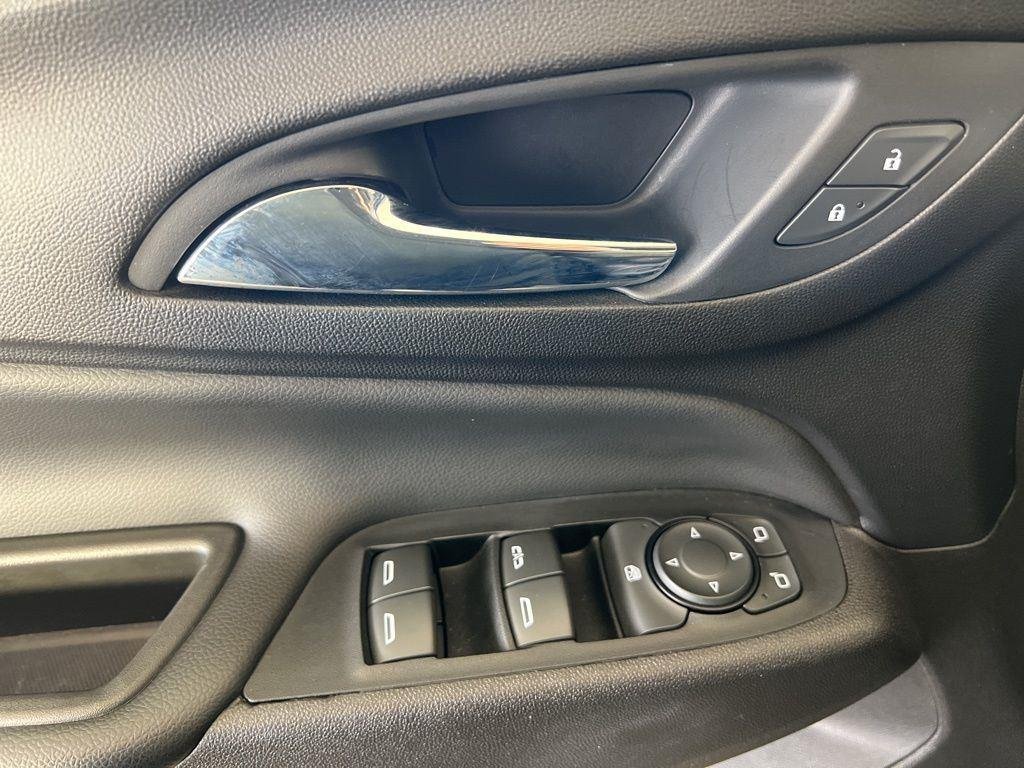 Used 2020 Nightfall Gray Metallic Chevrolet LT image 7