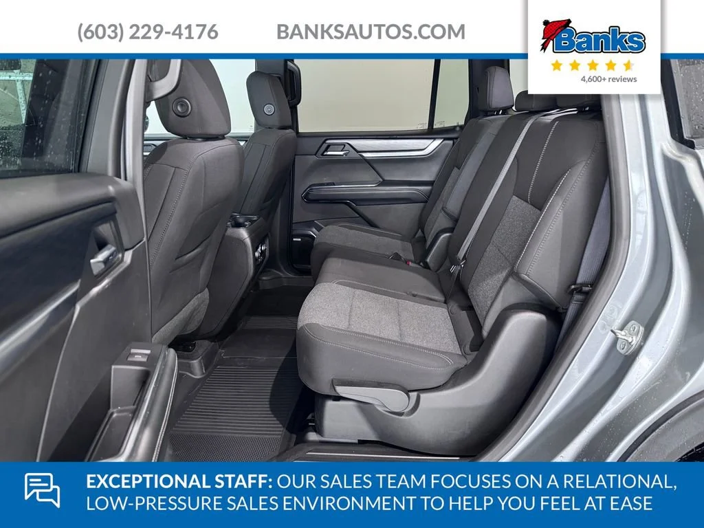 Used 2025 Sterling Metallic GMC Elevation image 10