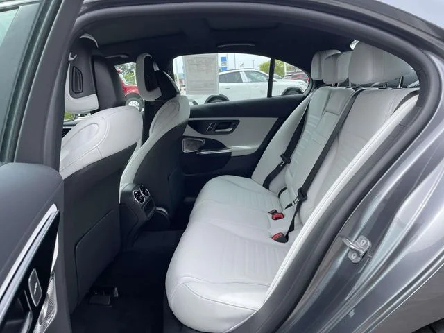 Used 2025  Mercedes-Benz C 300 image 10
