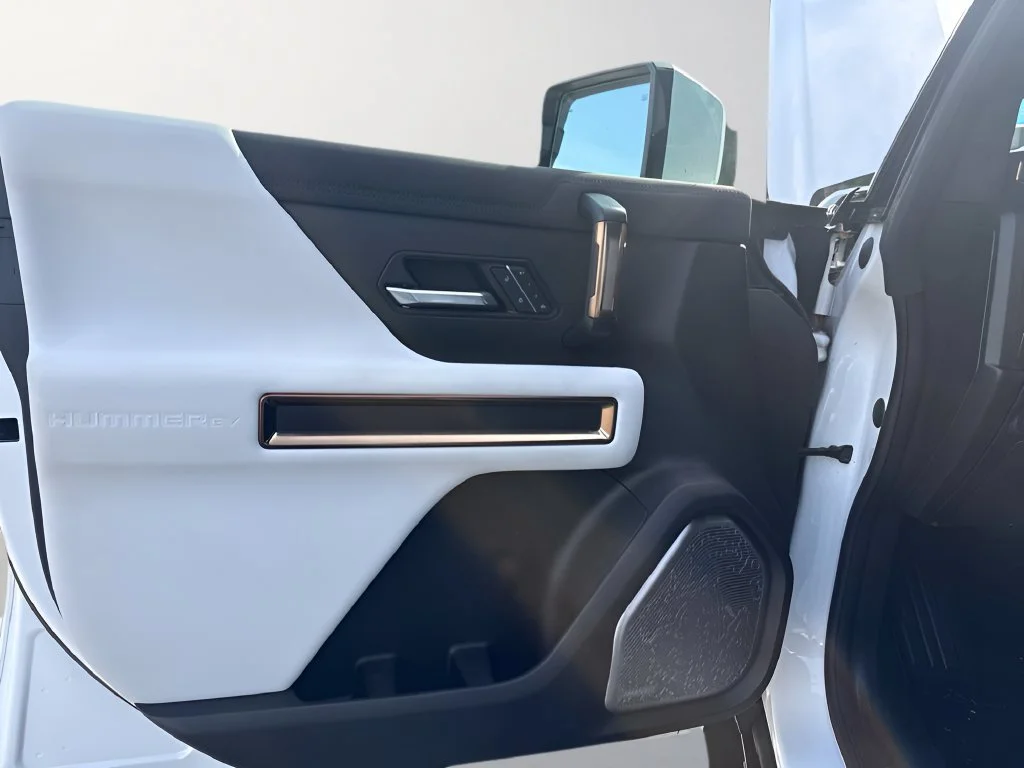 Used 2024 Interstellar White GMC 2X image 30