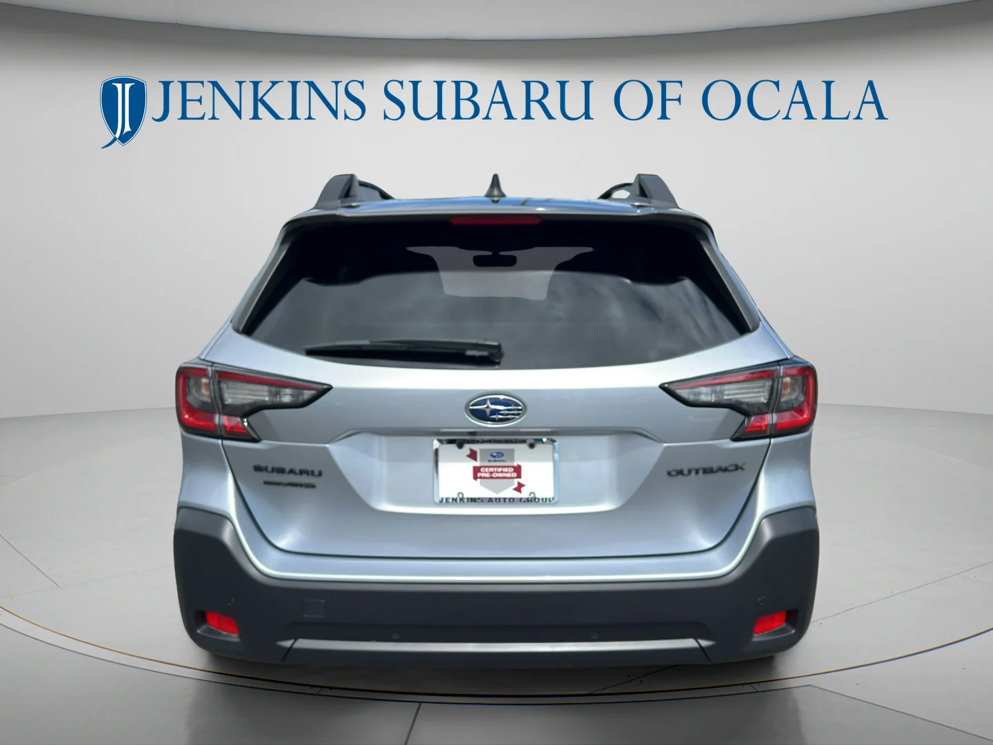 Used 2025 Ice Silver Metallic Subaru Onyx Edition image 4