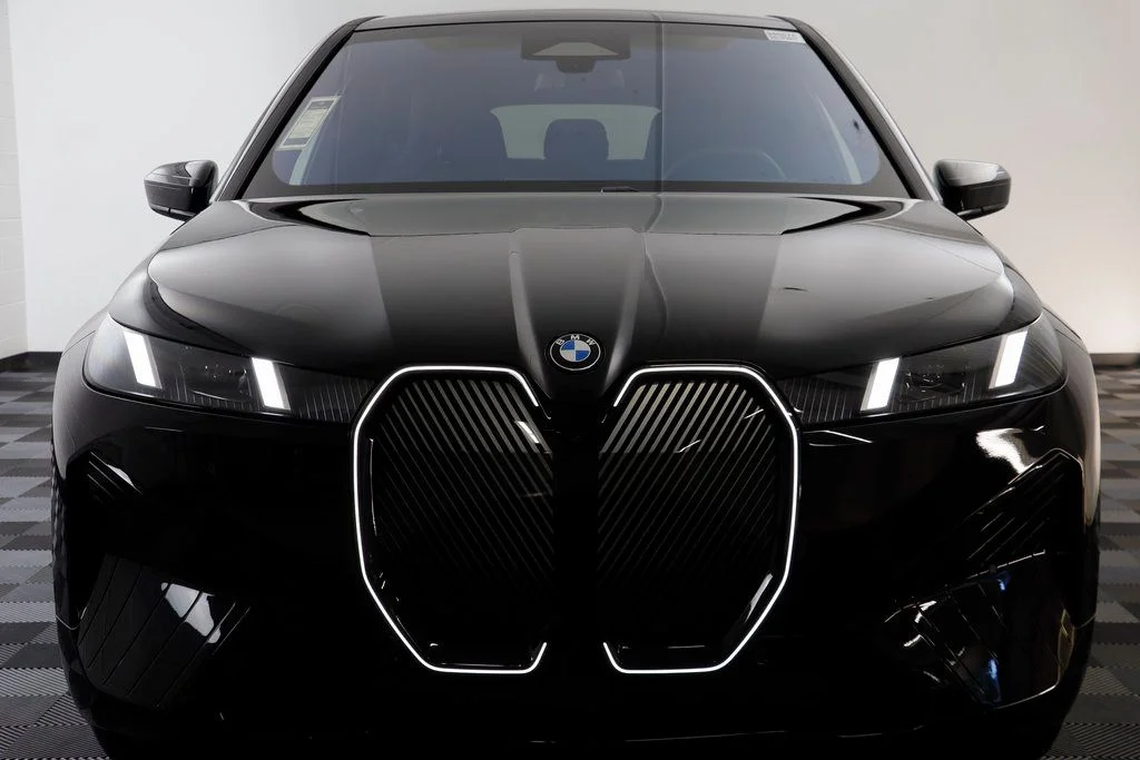 2026 BMW iX 60 - Photo 23