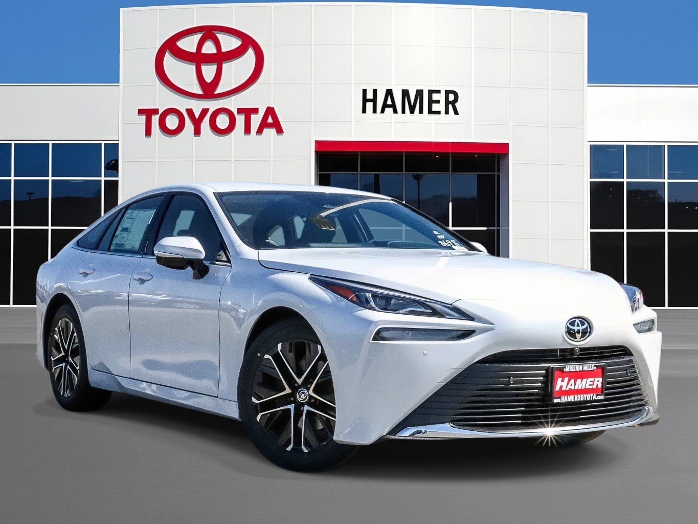 2026 Toyota Mirai XLE's photo