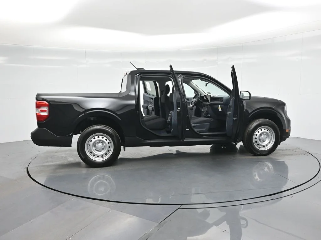 Used 2025 Black Ford XL image 4