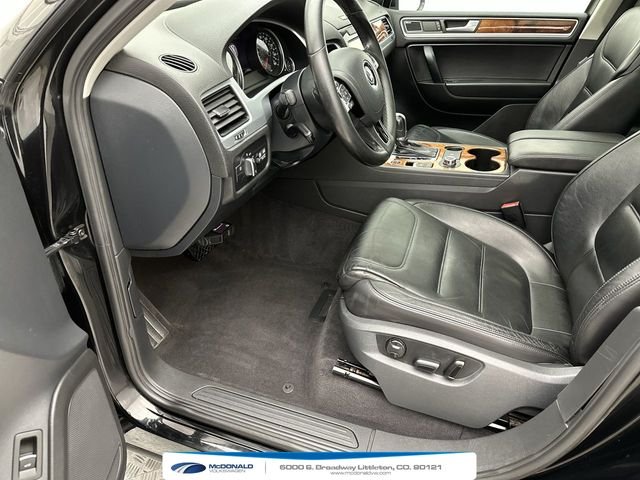 Used 2011 Black Volkswagen V6 TDI image 11