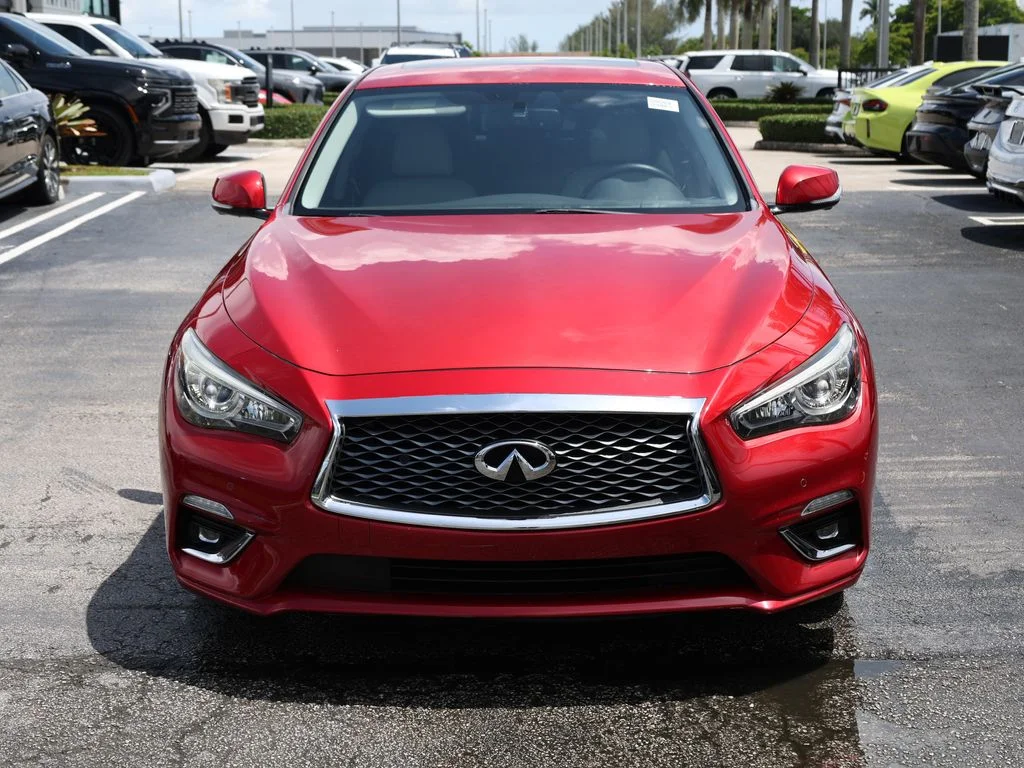 Used 2021 Red INFINITI 3.0t LUXE image 3