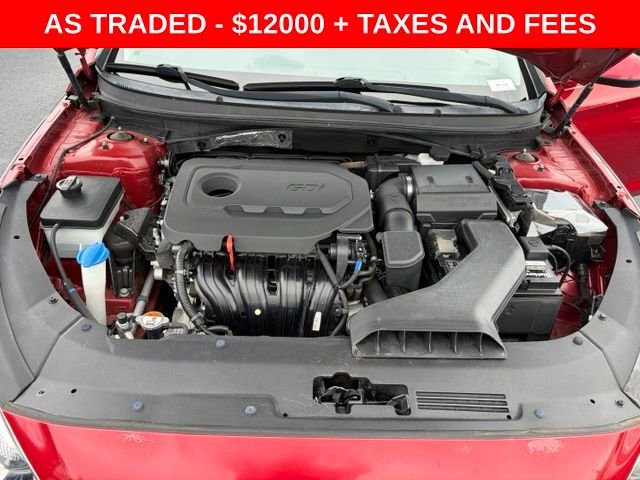 Used 2019 Red Hyundai SE image 11