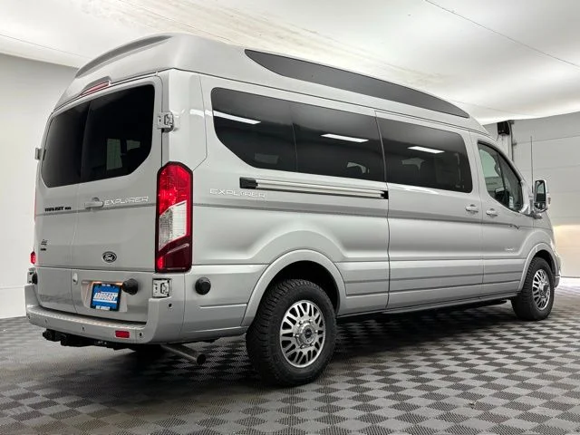 New 2026 Silver Ford Explorer Limited SE image 8