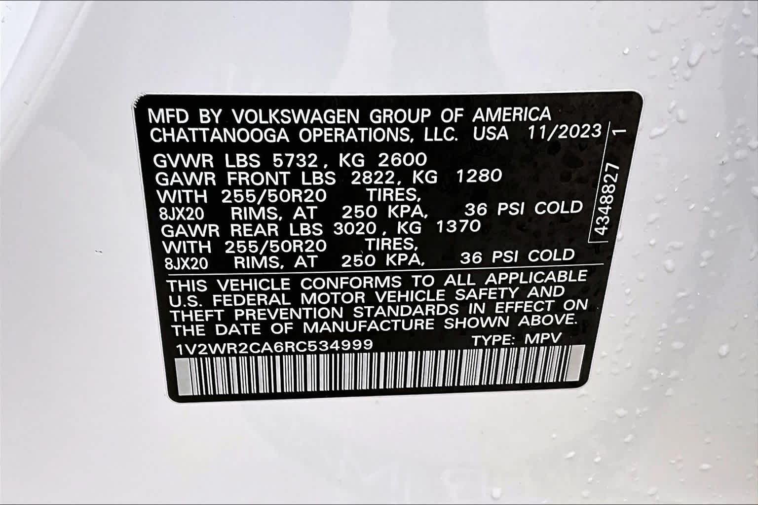 Used 2024 Pure White Volkswagen 2.0T SE w/Technology image 27