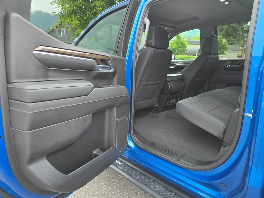 Used 2023 Glacier Blue Metallic Chevrolet RST image 23