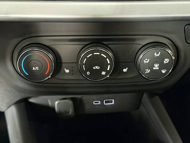 2026 Chevrolet Trax RS - Photo 16