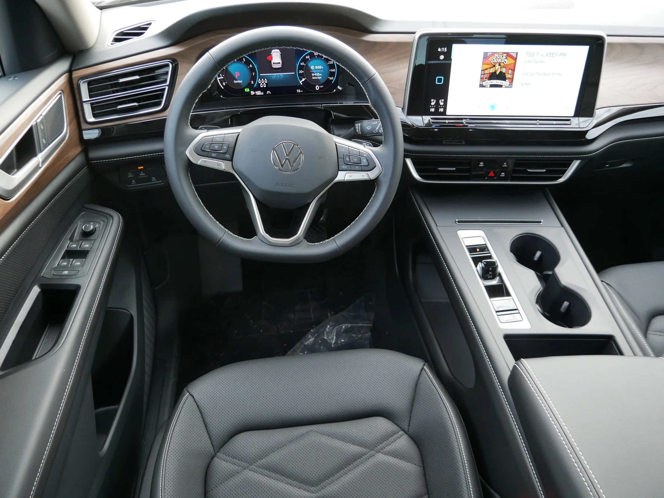New 2026 Deep Black Pearl Volkswagen 2.0T SE image 7