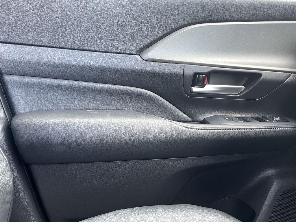 Certified Used 2025 Silver Toyota XLE image 14