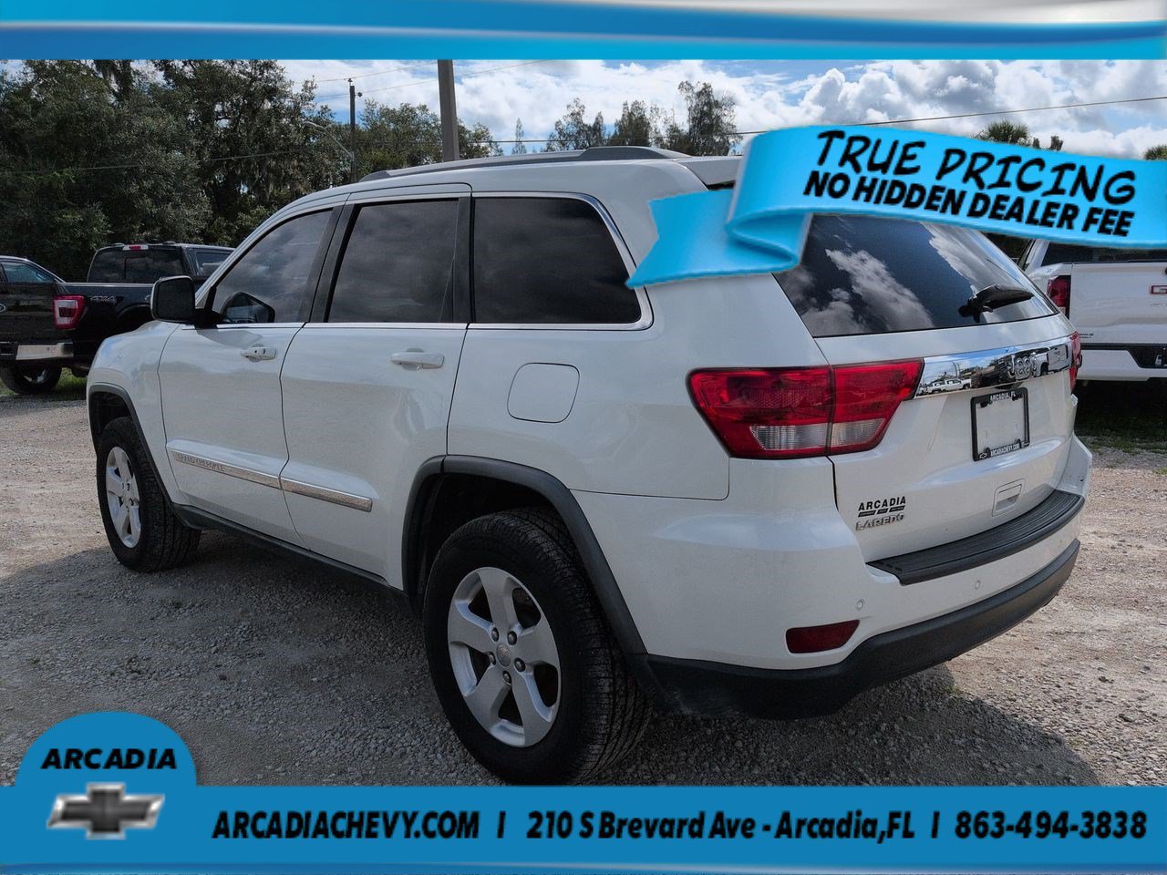 Used 2012 Stone White Jeep Laredo image 6