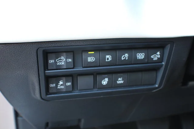 Used 2024  Toyota Capstone Hybrid image 7