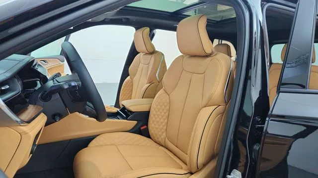 New 2026 Diamond Black Crystal Pearl-Coat Exterior Paint Jeep Summit image 18