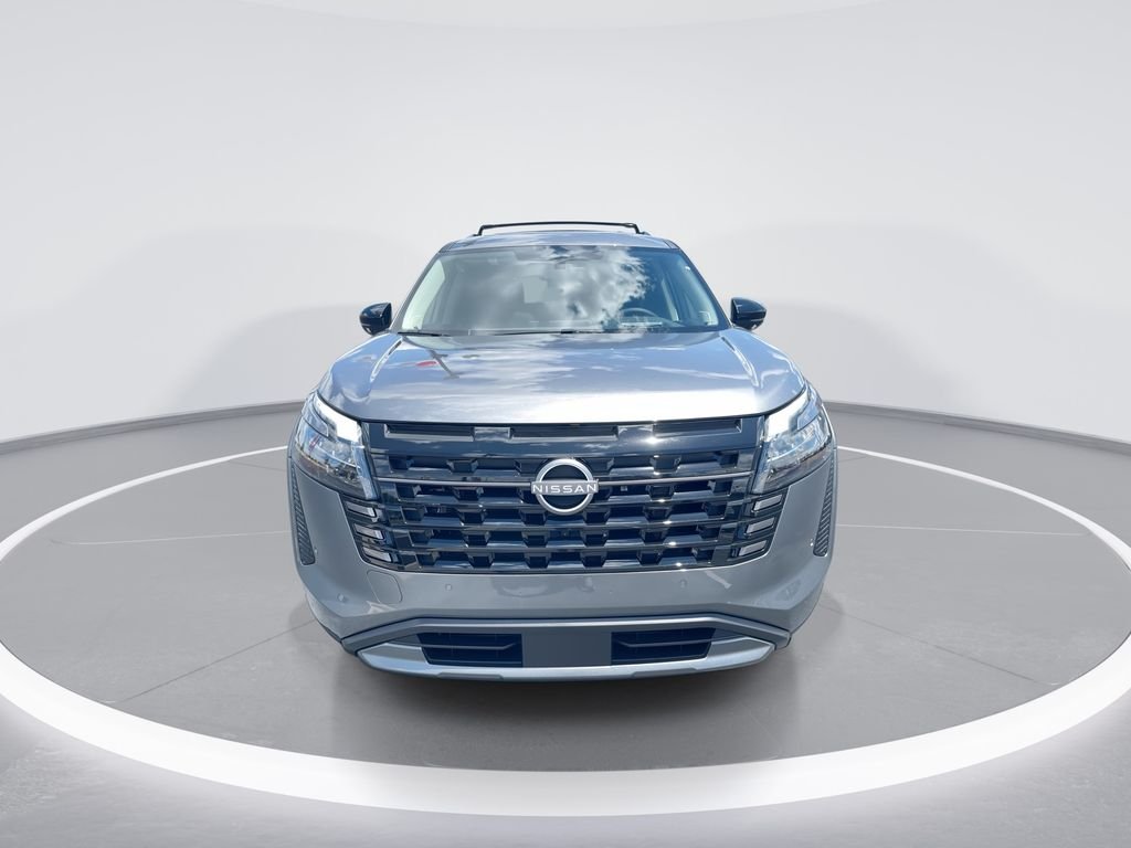 New 2026 Gray Nissan Platinum image 3